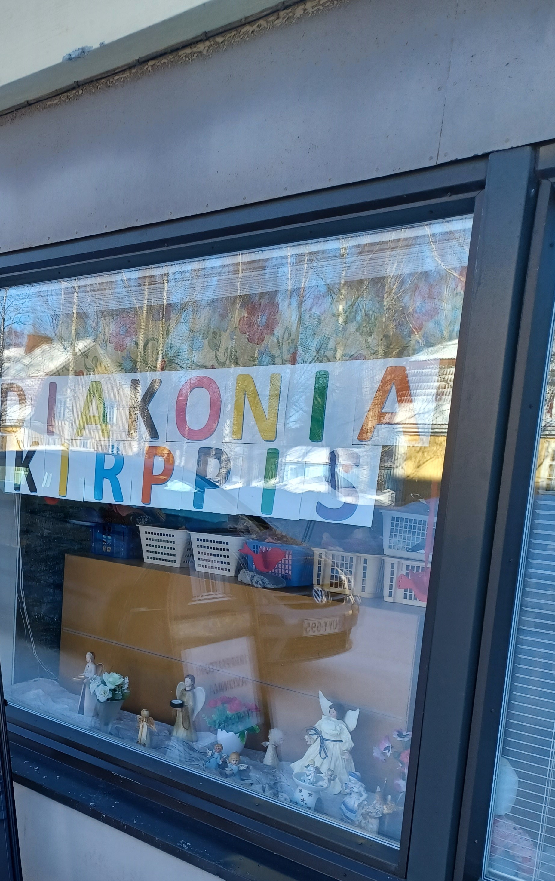 kirppiksen ikkuna
